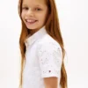 Abito a camicia con ricami e occhielli per bambina