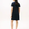 Abito polo con scritta Hilfiger ricamata Abito polo con scritta Hilfiger ricamata