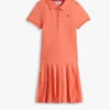 Abito polo elasticizzato a pieghe per bambina Abito polo elasticizzato a pieghe per bambina