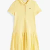 Abito polo elasticizzato a pieghe per bambina Abito polo elasticizzato a pieghe per bambina