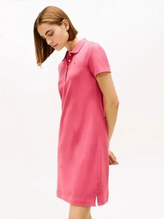Abito polo in cotone elasticizzato dal taglio classico