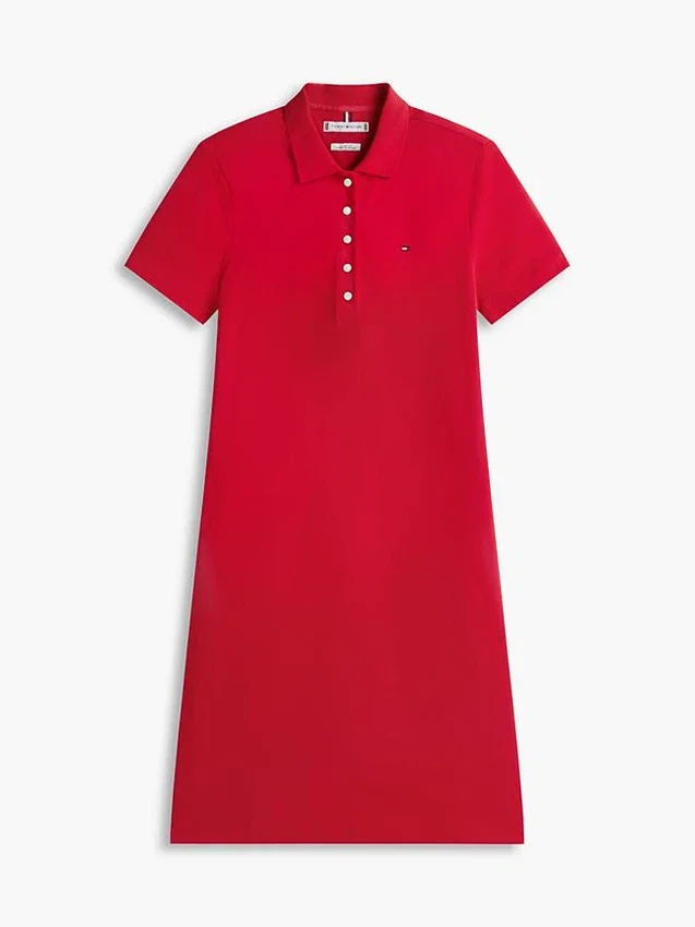 Abito polo in cotone elasticizzato dal taglio classico Abito polo in cotone elasticizzato dal taglio classico