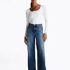 Body a maniche lunghe con scollo quadrato Body a maniche lunghe con scollo quadrato