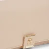Borsa a tracolla con catena e chiusura monogramma Borsa a tracolla con catena e chiusura monogramma