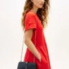 Borsa a tracolla con catena e monogramma lucido