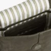 Borsa a tracolla con patta in pelle scamosciata