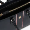 Borsa a tracolla con strisce iconiche
