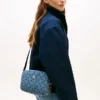 Borsa a tracolla in denim con stampa bandiera all-over Borsa a tracolla in denim con stampa bandiera all-over