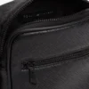 Borsa a tracolla mini con logo bandiera su tutta la superficie Borsa a tracolla mini con logo bandiera su tutta la superficie