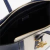 Borsa tote in tela con monogramma script Borsa tote in tela con monogramma script