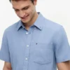 Camicia a maniche corte in misto lino, vestibilità regolare per pantaloncini Camicia a maniche corte in misto lino, vestibilità regolare per pantaloncini