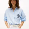 Camicia a righe con logo Crest dal taglio comodo Camicia a righe con logo Crest dal taglio comodo