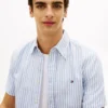 Camicia a righe in misto cotone e lino Camicia a righe in misto cotone e lino