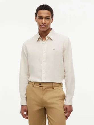 Camicia a righe in misto lino dalla vestibilità regolare Camicia a righe in misto lino dalla vestibilità regolare