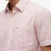 Camicia a righe in misto lino dalla vestibilità regolare Camicia a righe in misto lino dalla vestibilità regolare