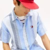 Camicia a righe in tessuto dobby dal taglio morbido Tommy Jeans Camicia a righe in tessuto dobby dal taglio morbido Tommy Jeans