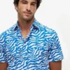 Camicia con stampa foglie di palma e effetto carta Camicia con stampa foglie di palma e effetto carta
