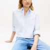 Camicia corta in popeline con decorazioni Camicia corta in popeline con decorazioni