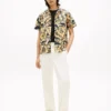 Camicia da campeggio con stampa foglie di palma e effetto carta Camicia da campeggio con stampa foglie di palma e effetto carta