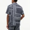 Camicia da campo patchwork bandana dal taglio classico Camicia da campo patchwork bandana dal taglio classico