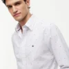 Camicia Fil Coupe a pois su tutta la superficie, vestibilità regolare Camicia Fil Coupe a pois su tutta la superficie, vestibilità regolare