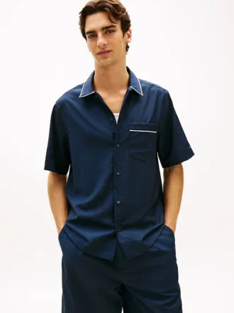 Camicia in lana leggera dalla vestibilità comoda