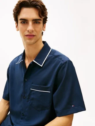 Camicia in lana leggera dalla vestibilità comoda