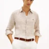 Camicia in lino a quadretti, vestibilità regolare Camicia in lino a quadretti, vestibilità regolare