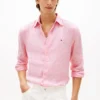 Camicia in lino a righe dal taglio regolare Camicia in lino a righe dal taglio regolare