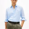 Camicia in lino a righe dal taglio regolare Camicia in lino a righe dal taglio regolare
