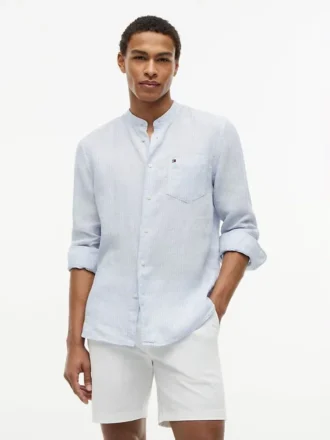 Camicia in lino con colletto a fascia e vestibilità regolare