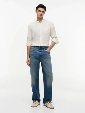 Camicia in lino con colletto a fascia e vestibilità regolare