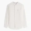 Camicia in lino con colletto a fascia e vestibilità regolare Camicia in lino con colletto a fascia e vestibilità regolare