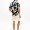 Camicia in misto cotone e lino con stampa tropicale Camicia in misto cotone e lino con stampa tropicale