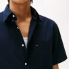 Camicia in seersucker dalla vestibilità regolare Camicia in seersucker dalla vestibilità regolare