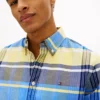 Camicia in tessuto Oxford elasticizzato a quadri, vestibilità regolare Camicia in tessuto Oxford elasticizzato a quadri, vestibilità regolare