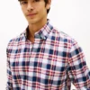 Camicia in twill a quadri audaci, vestibilità regolare Camicia in twill a quadri audaci, vestibilità regolare