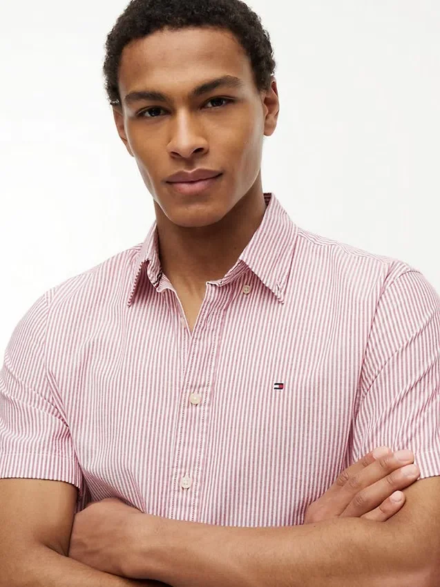 Camicia Oxford a righe a maniche corte Camicia Oxford a righe a maniche corte