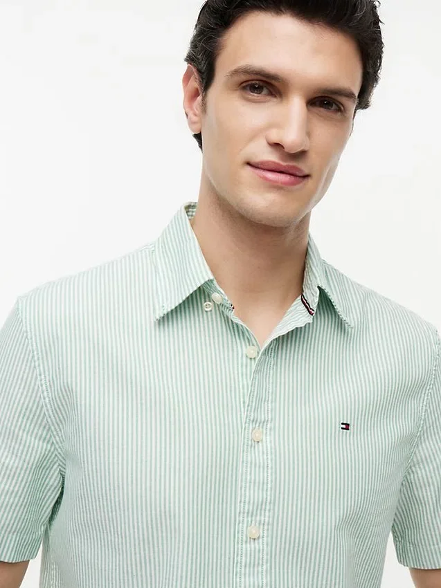 Camicia Oxford a righe a maniche corte Camicia Oxford a righe a maniche corte