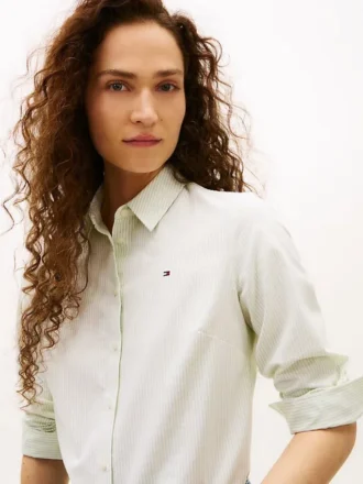 Camicia Oxford elasticizzata a righe, vestibilità regolare