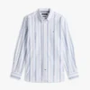 Camicia Oxford elasticizzata a righe, vestibilità regolare Camicia Oxford elasticizzata a righe, vestibilità regolare