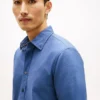 Camicia Oxford tinta in capo, vestibilità regolare Camicia Oxford tinta in capo, vestibilità regolare