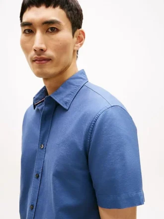 Camicia Oxford tinta in capo, vestibilità regolare