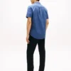 Camicia Oxford tinta in capo, vestibilità regolare Camicia Oxford tinta in capo, vestibilità regolare
