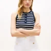 Canotta Henley a righe con bottoni dorati Canotta Henley a righe con bottoni dorati