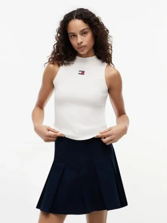 Canotta Tommy Jeans a collo alto e vestibilità slim