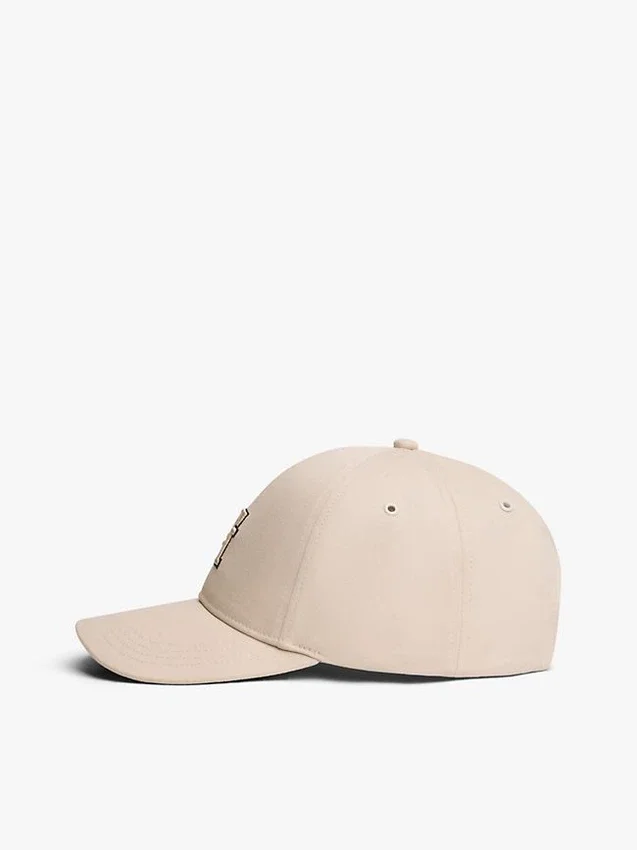 Cappellino da baseball con monogramma ricamato Cappellino da baseball con monogramma ricamato