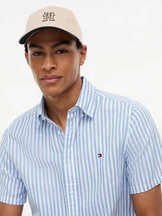 Cappellino da baseball con monogramma ricamato Cappellino da baseball con monogramma ricamato