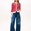 Cardigan a righe con lavorazione a trecce Cardigan a righe con lavorazione a trecce