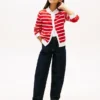 Cardigan a righe con lavorazione a trecce per bambina